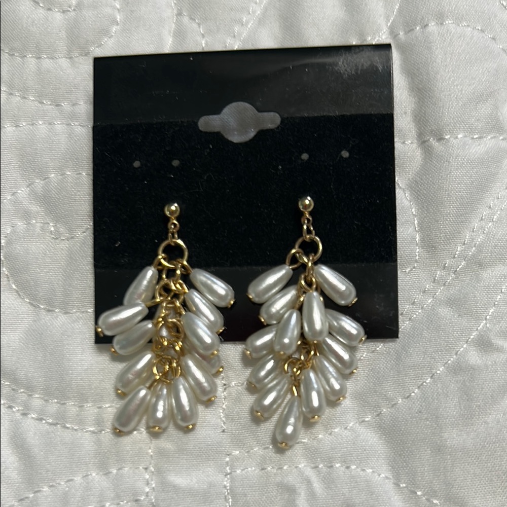 Beautiful Gold and White Pearl Drop Earrings